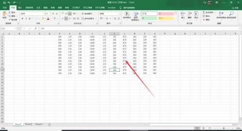 Microsoft Excel 2016如何套用浅色表格格式-套用表格格式教程